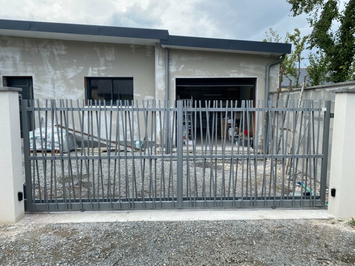 Portail coulissant moteur BFT Deimos Anjou Cloture Fermeture